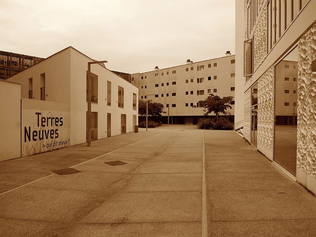 Bègles (Gironde, France) - Terres Neuves.