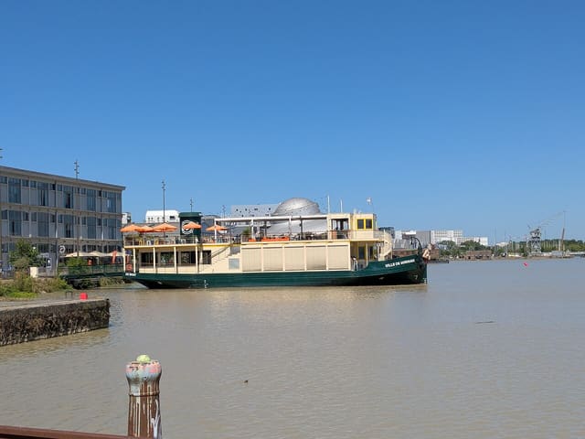Oz Boat.