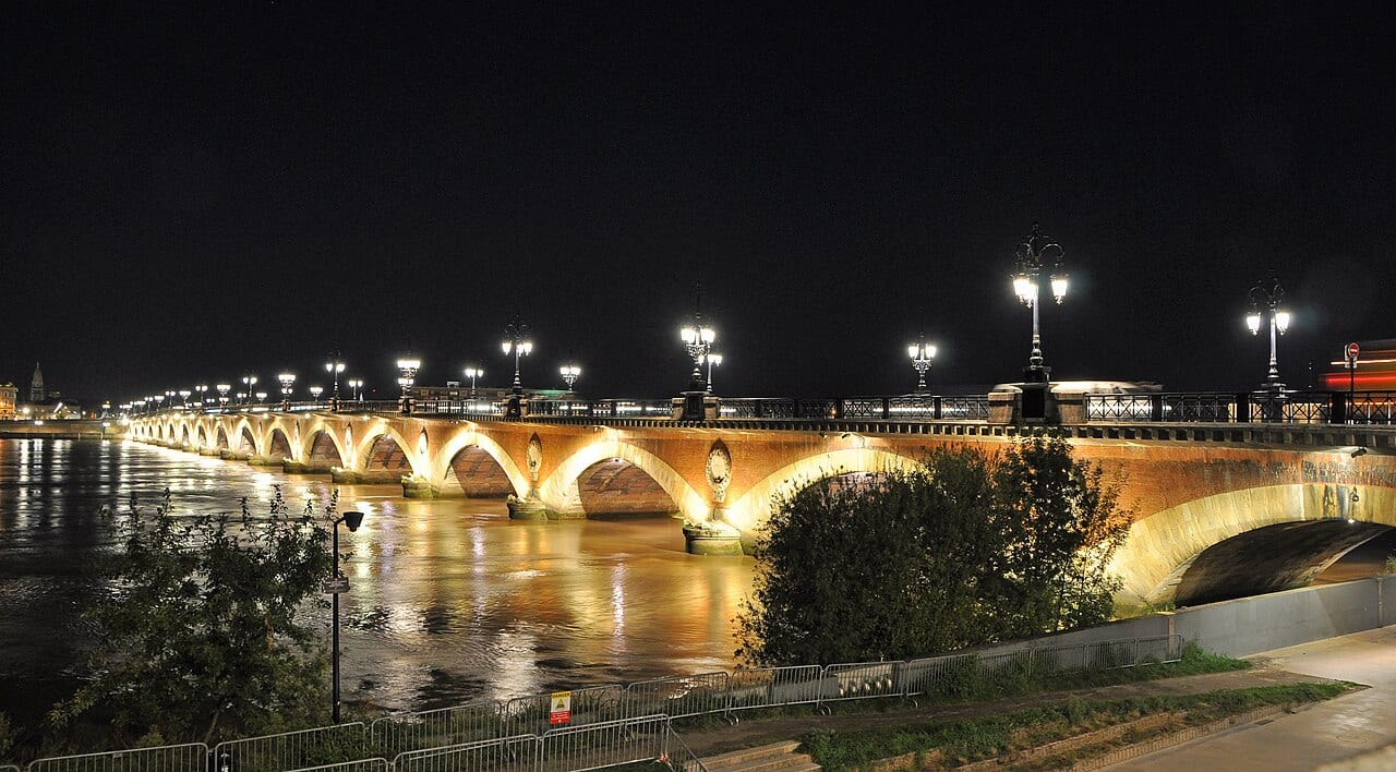 Bordeaux (France): the Pont de Pierre bridge on the Garonne river