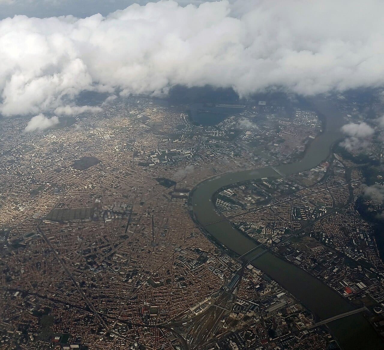Vue aérienne du centre-ville de Bordeaux